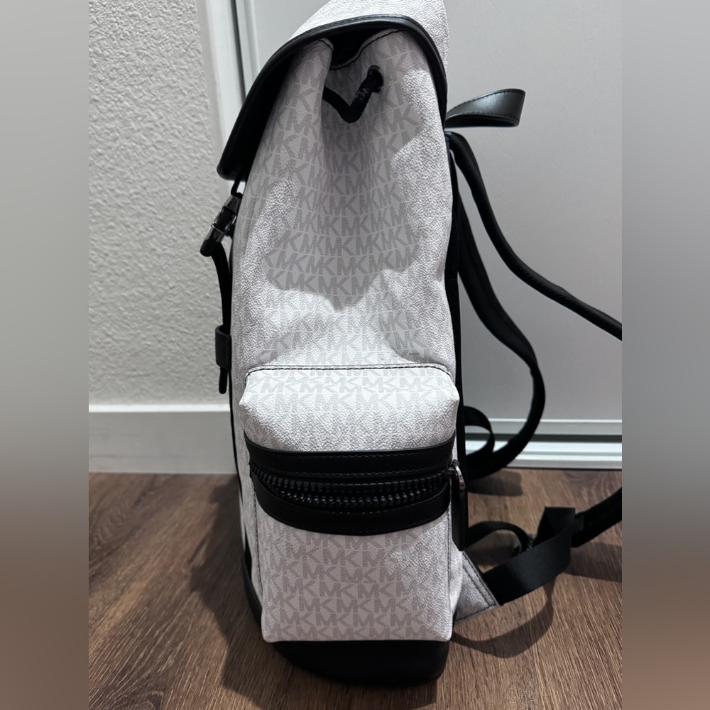 Michael Kors Cooper Logo White Backpack - Picture 2 of 4